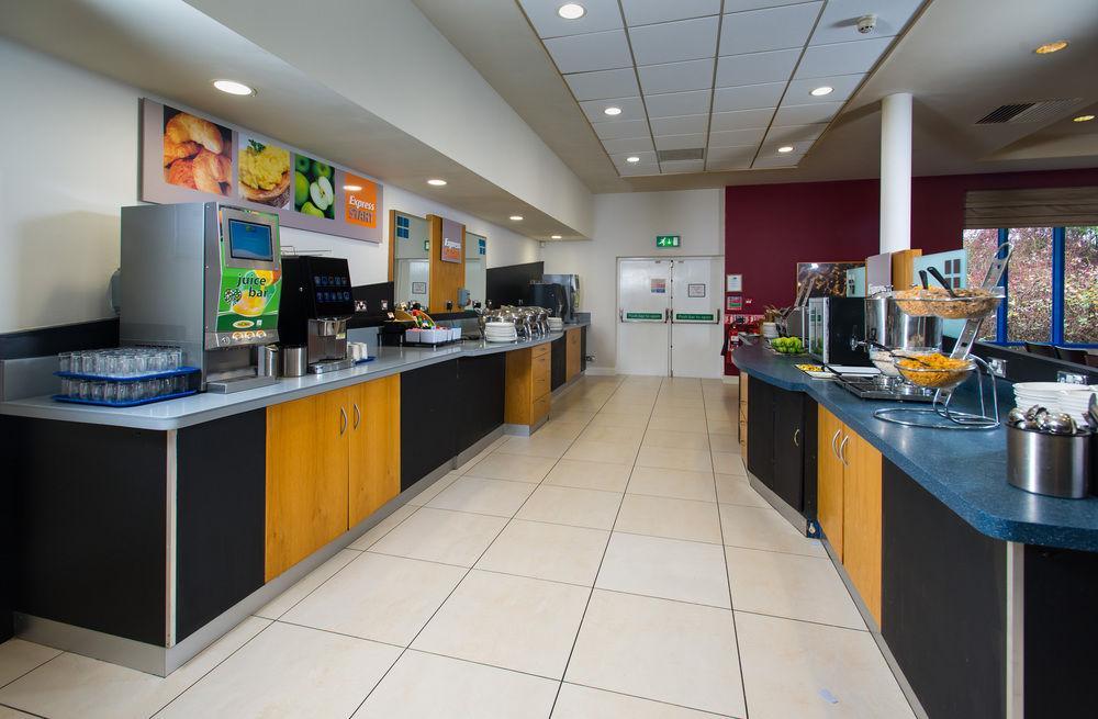 Holiday Inn Express Birmingham Nec, An Ihg Hotel Bickenhill Esterno foto